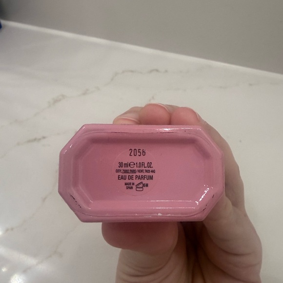 Gucci Pink Bouquet Perfume with Gold Cap - Picture 4 of 4